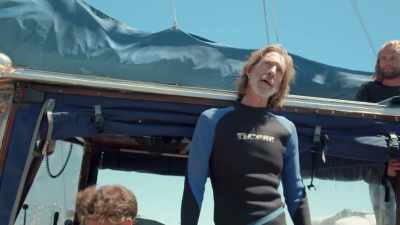 I'm gonna make a bang stick, - 6-Headed Shark Attack