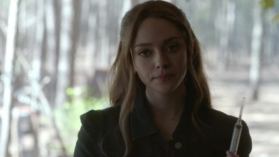 I'm gonna need a blood sample.Great. - Legacies