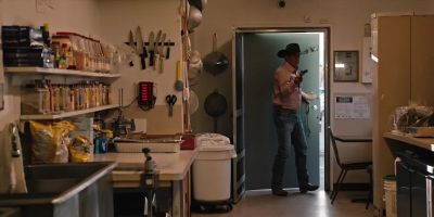 I'm gonna need wallets, rings, watches. - Yellowstone