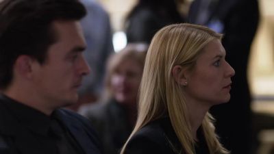 I'm gonna sit here a while. - Homeland