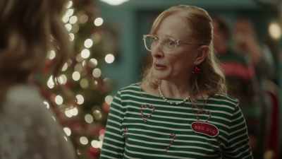 I'm gonna slip into the back.
Make yourself at home. - Christmas by Design