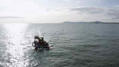 I'm gonna start logging
some sonar charts here. - Bering Sea Gold