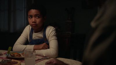 I'm gonna turn in. - Secrets of Sulphur Springs
