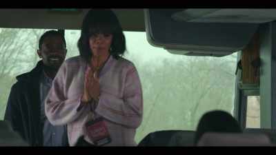 - I'm gonna walk.
- Hey, you know, - The Girls on the Bus