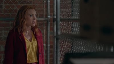 I'm guessing you threatened
to foreclose on the diner, - Aurora Teagarden Mysteries: Death at the Diner