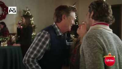 - I'm so happy for you.
- Thank you, dad. - Blending Christmas