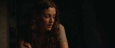 I'm having bread pudding. - It Comes at Night