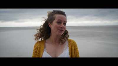 I'm Helena Jung, and I'm going to be
teaching your German lessons. - Black Island