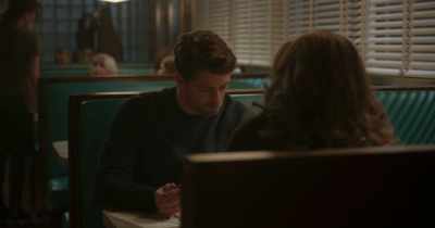 I'm here... to apologize. - The Republic of Sarah