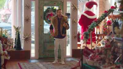 I'm here at
my competitor's - Adult Swim Yule Log 2: Branchin' Out