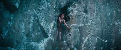 I'm here! Help! - Damsel