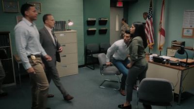 I'm here to see Rose. - Jane the Virgin