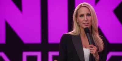 I'm here to...
If someone hasn't had sex before, - Nikki Glaser: Bangin'