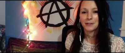 I'm here tonight
with Larken Rose - The Anarchists