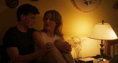 I'm, I'm really sorry,
okay? I know it's-- - Breakup Season