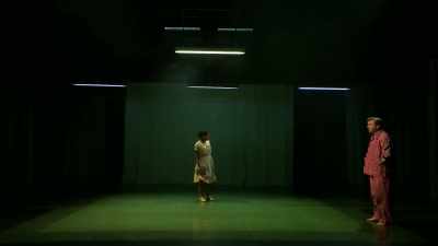 - I'm... I'm trying to help.
- Mum and I have tried everything. - National Theatre Live: Nye