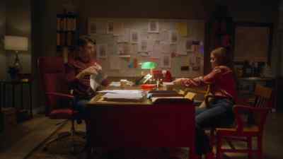 - I'm impressed.
- [chuckles] - Five Gold Rings