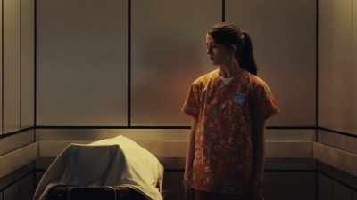 I'm in here, and getting a little
apprehensive about what's going on. - Haunted Hospitals