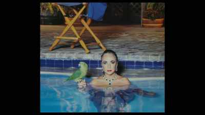 ♪ I'm so in love with you girl ♪ - Helmut Newton: The Bad and the Beautiful