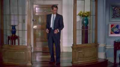 I'm in the kitchen. - Indiscreet