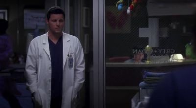 I'm in trouble, and I need help. - Grey's Anatomy