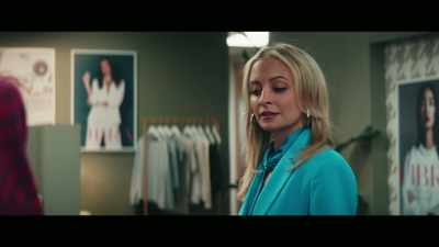 I'm interviewing for
the receptionist job. - Don't Tell Mom the Babysitter's Dead