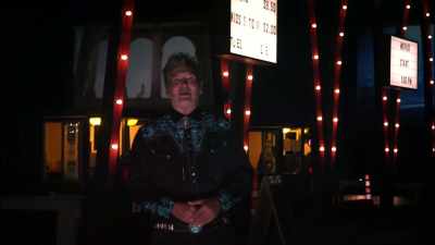 - I'm Joe Bob Briggs - Barbie & Kendra Crash Joe Bob's Drive-In Jamboree!