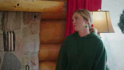 I'm just a little bit on edge - Unwrapping Christmas: Olivia's Reunion