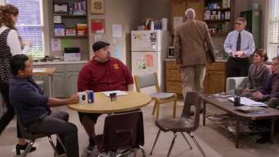 I'm just asking for everyone
to authorize a strike. - Mr. Iglesias