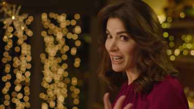 I'm just going to have a
taste, the ultimate sacrifice, - Nigella: At My Table