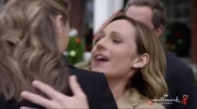 I'm just… I'm having
a little trouble - Reunited at Christmas