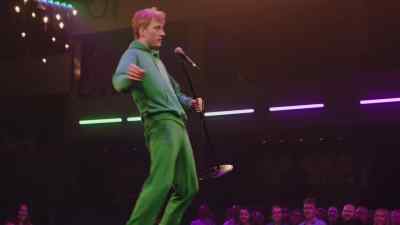 I'm just lolloping
around, one hand - James Acaster: Hecklers Welcome