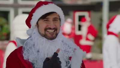 I'm just not looking for
new friends or whatever. - The Santa Summit