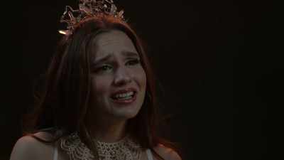 - I'm just so tired.
- you're tired? - Dying for Fame