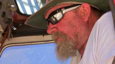 I'm just trying to feel through
the drill what resistance I've got, - Outback Opal Hunters