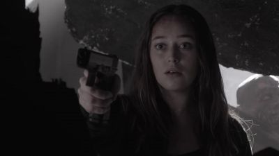 I'm just trying
to help my friend. - Fear the Walking Dead