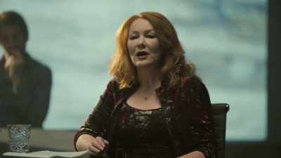 I'm Kerry Daynes and I'm a consultant forensic psychologist. - Inside the Mind of a Con Artist