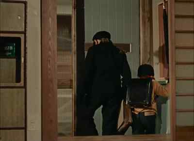 - I'm leaving.
- I'm leaving! - Good Morning