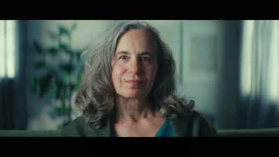 I'm Leslie Lebowitz.
I'm a clinical psychologist. - Girls Gone Wild: The Untold Story