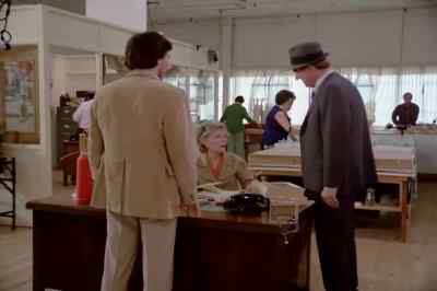 I'm Lieutenant Stone,
this is Inspector Robbins. - The Streets of San Francisco