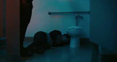 - I'm lightheaded.
- Help! (cries) - Last the Night