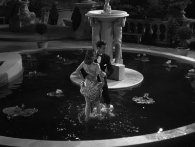 I'm like a fish out of water - Hollywood Hotel