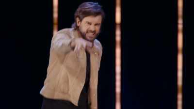 I'm like, "Go on, Rose!
Dunk him! Dunk him!" - Jack Whitehall: Settle Down