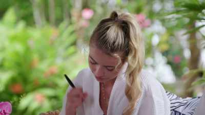 >> I'M LIKE SOMEONE THAT -- I
JUST START IT AND GO THROUGH IT, - Love Island