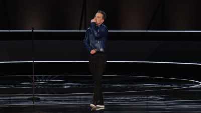 I'm like, "We need a new door!" - Sebastian Maniscalco: Stay Hungry