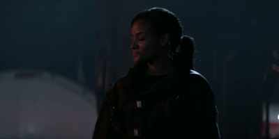 I'M LITERALLY STANDING
IN A SHADOW. - Batwoman