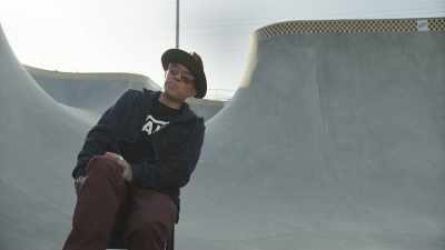 I'm looking at it, - Tony Hawk: Until the Wheels Fall Off