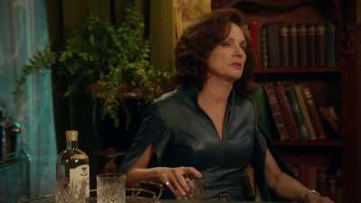 I'm looking for Iris, - Ms Fisher's Modern Murder Mysteries