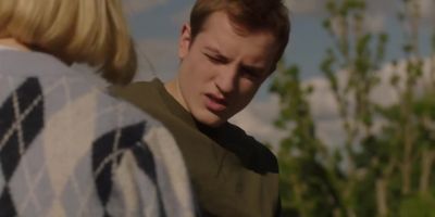 I'm looking for my brother. - Silent Witness