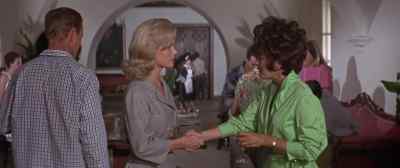 - I'm Madge Penderby.
- Oh. - The Running Man